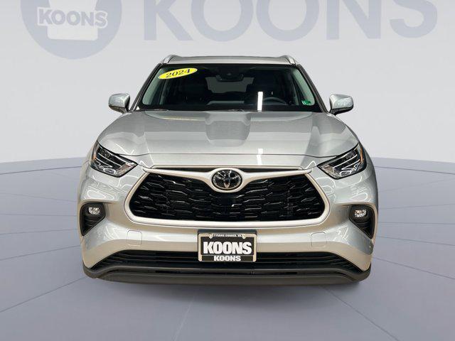 used 2024 Toyota Highlander car, priced at $42,500