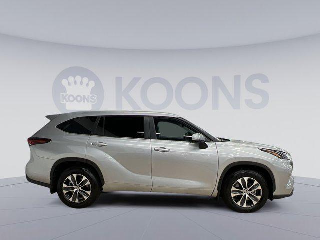 used 2024 Toyota Highlander car, priced at $42,500
