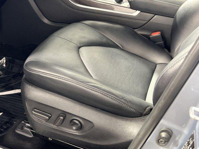 used 2022 Toyota Highlander car, priced at $37,250