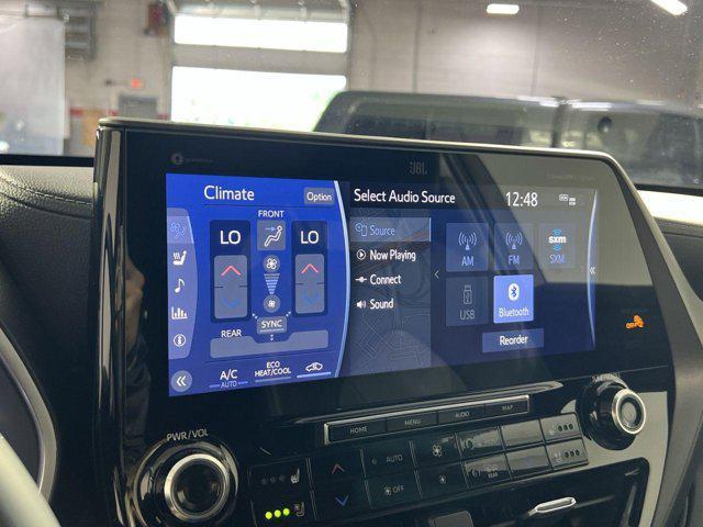 used 2022 Toyota Highlander car, priced at $37,250