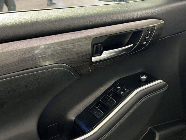 used 2022 Toyota Highlander car, priced at $37,250
