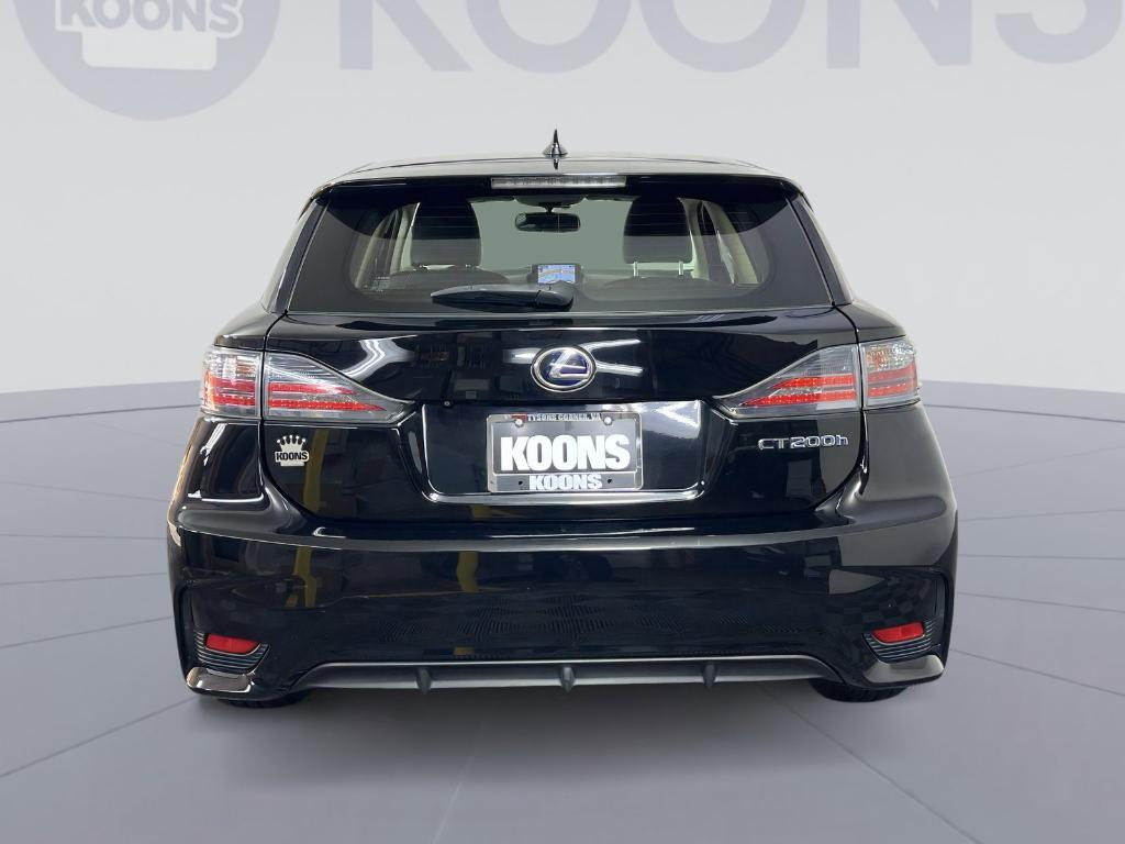 used 2015 Lexus CT 200h car, priced at $16,500