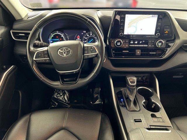 used 2021 Toyota Highlander Hybrid car, priced at $35,500