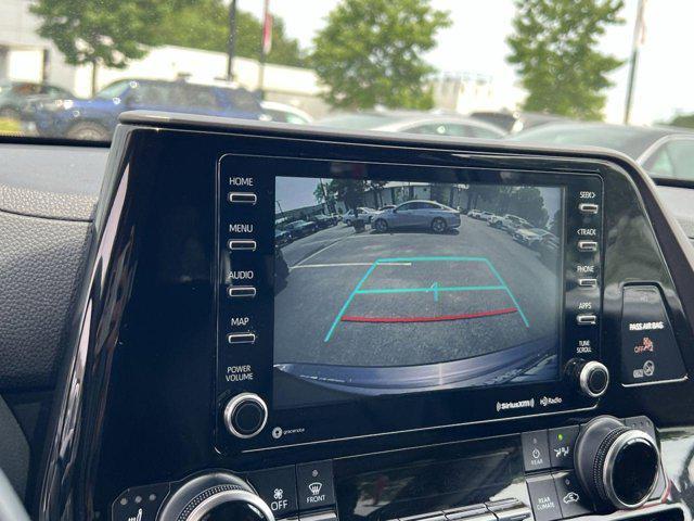 used 2022 Toyota Highlander Hybrid car, priced at $38,750