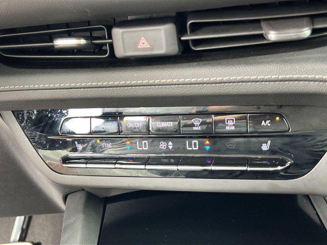used 2023 Buick Envision car, priced at $24,500