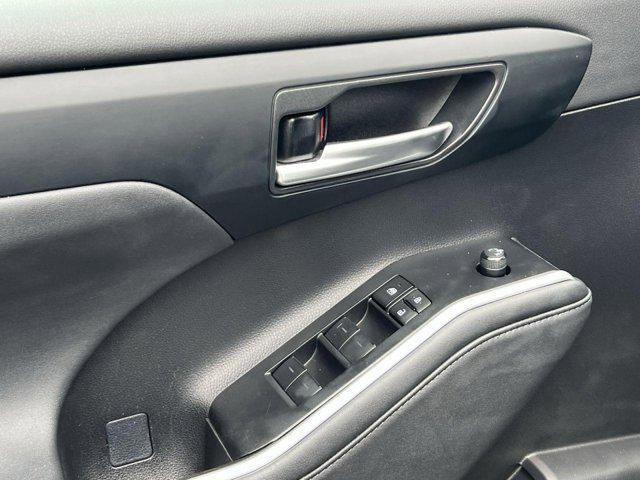 used 2023 Toyota Highlander car, priced at $40,500