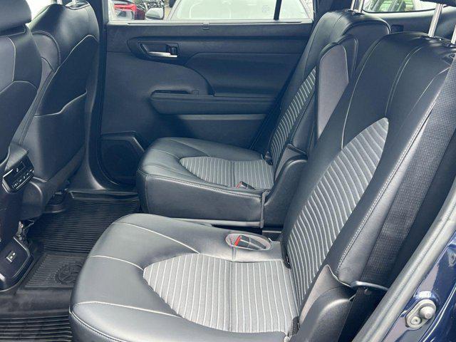 used 2023 Toyota Highlander car, priced at $40,500
