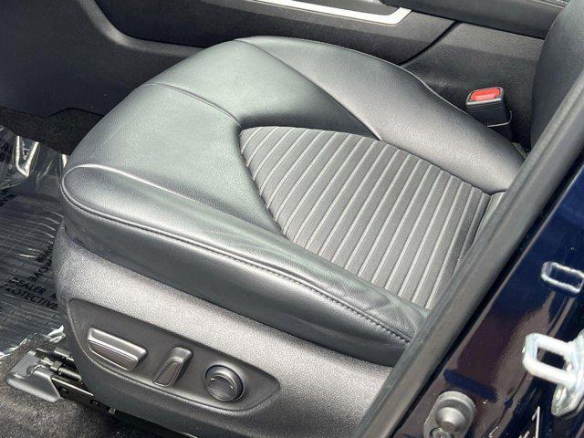 used 2023 Toyota Highlander car, priced at $40,500