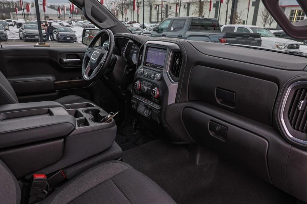 used 2021 GMC Sierra 1500 car, priced at $32,000