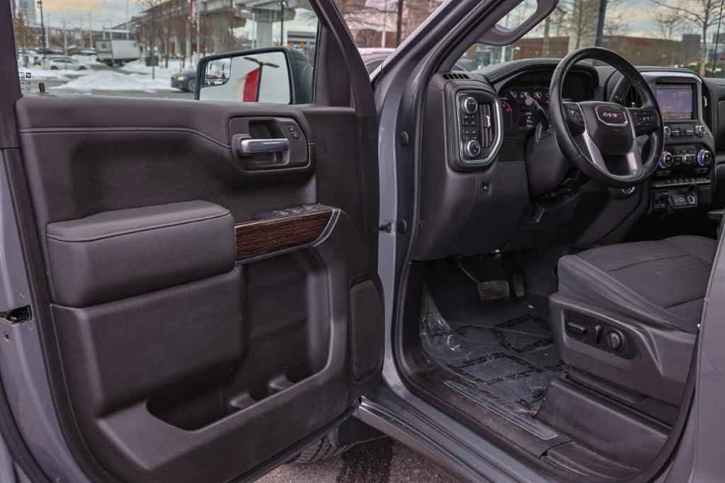 used 2021 GMC Sierra 1500 car, priced at $32,000