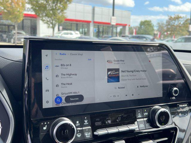 new 2025 Toyota Highlander car, priced at $48,052