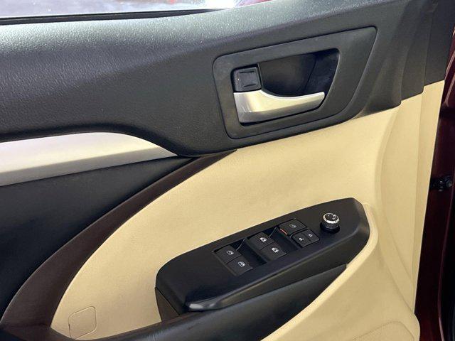 used 2018 Toyota Highlander car, priced at $26,250