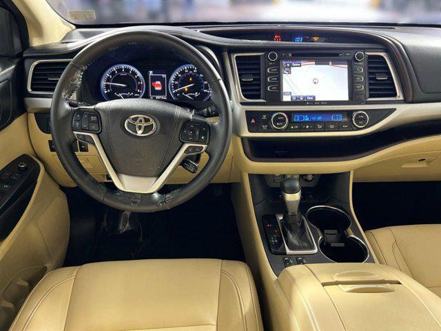 used 2018 Toyota Highlander car, priced at $26,250