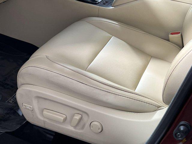 used 2018 Toyota Highlander car, priced at $26,250