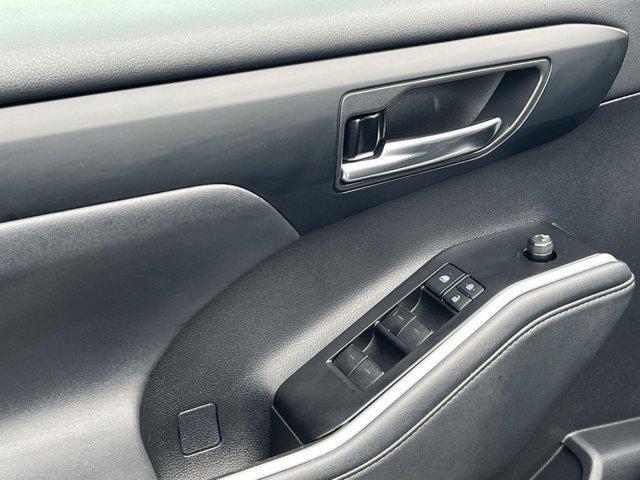 used 2021 Toyota Highlander car, priced at $30,000