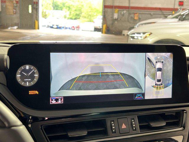 used 2022 Lexus ES 300h car, priced at $30,750