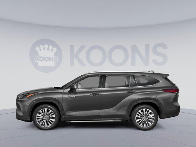used 2022 Toyota Highlander Hybrid car, priced at $49,500