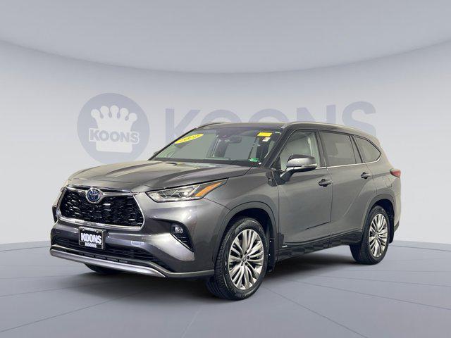 used 2022 Toyota Highlander Hybrid car, priced at $49,000