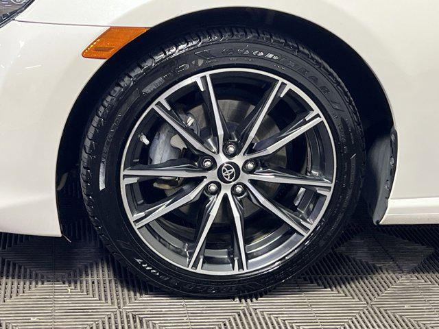used 2018 Toyota 86 car, priced at $20,000