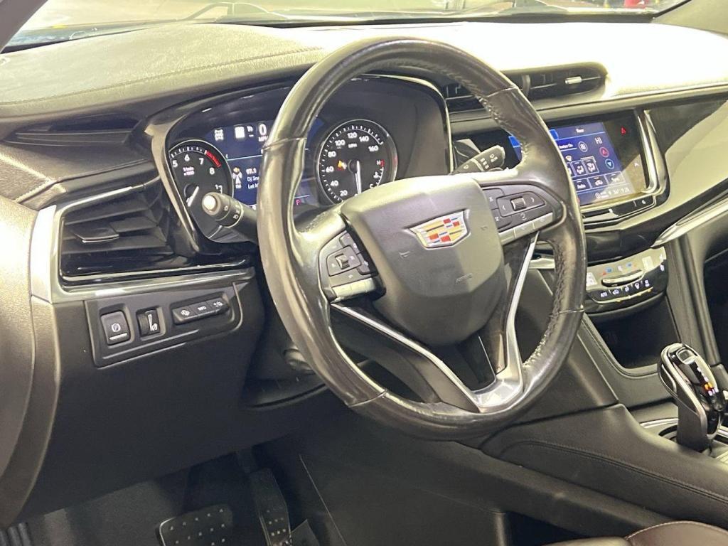 used 2021 Cadillac XT6 car, priced at $28,500