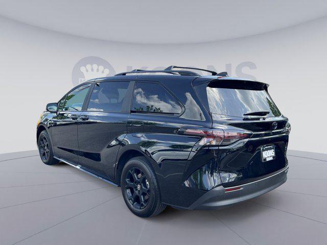 used 2025 Toyota Sienna car, priced at $55,500