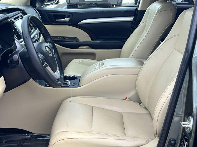 used 2018 Toyota Highlander car, priced at $21,500