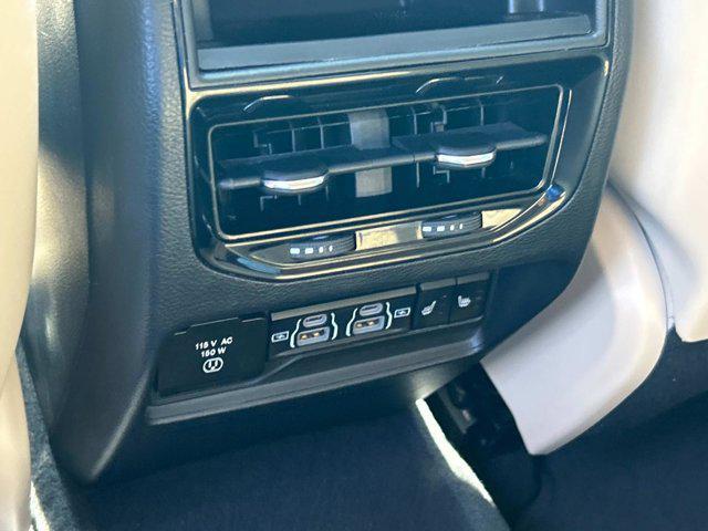 used 2022 Jeep Grand Cherokee car, priced at $31,995