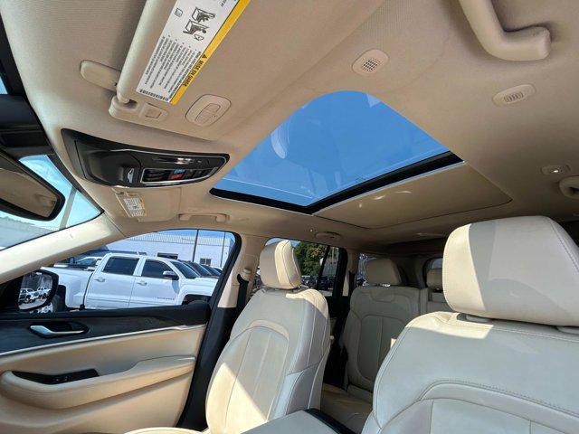 used 2022 Jeep Grand Cherokee car, priced at $31,995