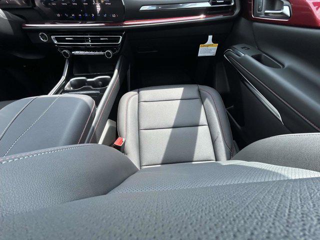 new 2026 Chevrolet Traverse car, priced at $53,435