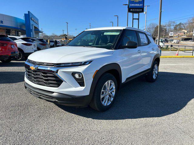 new 2025 Chevrolet TrailBlazer car, priced at $23,675