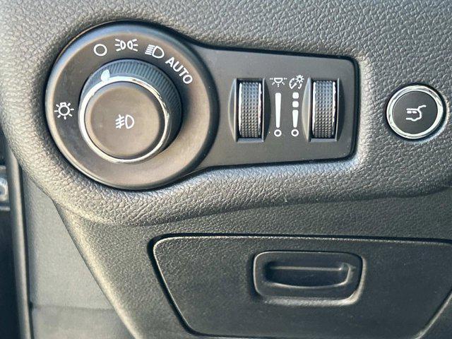 used 2023 Jeep Cherokee car, priced at $20,995