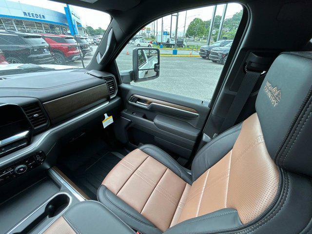 new 2025 Chevrolet Silverado 3500 car, priced at $90,015