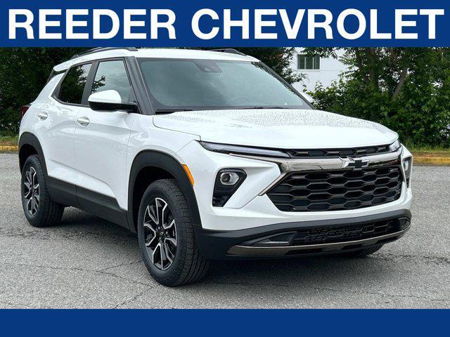 new 2025 Chevrolet TrailBlazer car, priced at $32,420