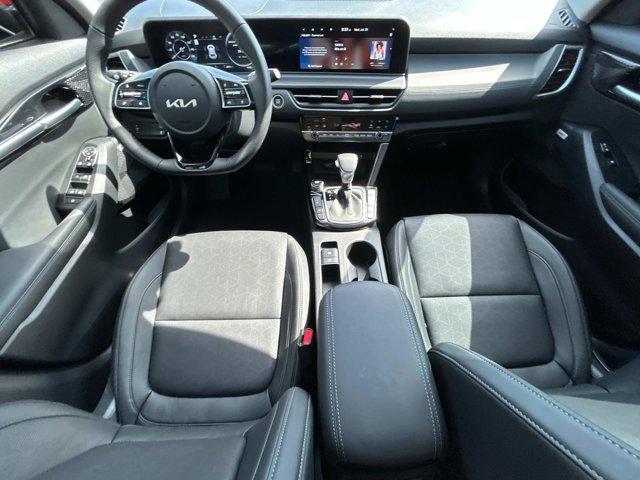 used 2025 Kia Seltos car, priced at $28,995