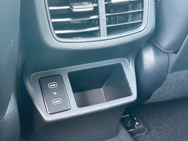 used 2025 Kia Seltos car, priced at $28,995