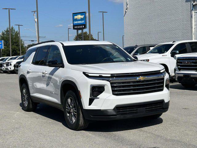 used 2025 Chevrolet Traverse car, priced at $38,995