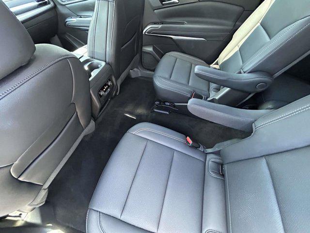 used 2025 Chevrolet Traverse car, priced at $38,995