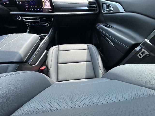 used 2025 Chevrolet Traverse car, priced at $38,995