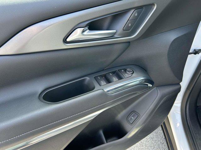 used 2025 Chevrolet Traverse car, priced at $38,995