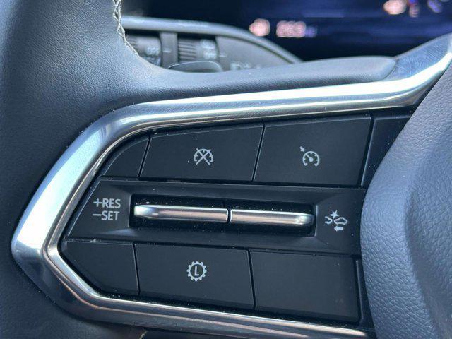 used 2025 Chevrolet Traverse car, priced at $38,995