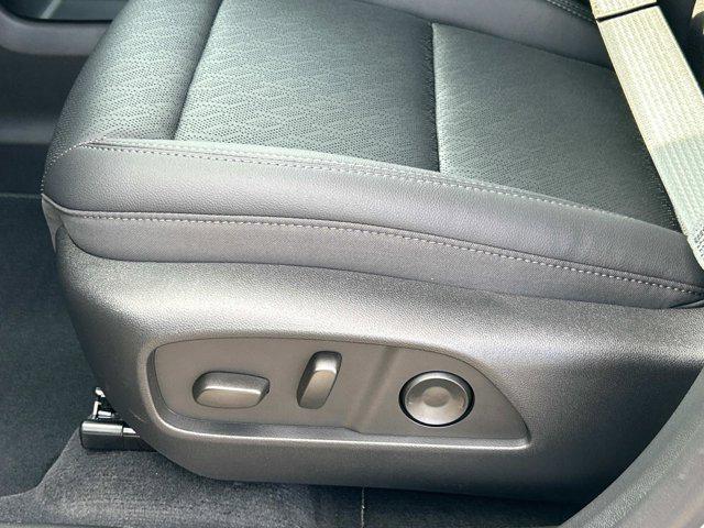 new 2026 Chevrolet Equinox car, priced at $30,885