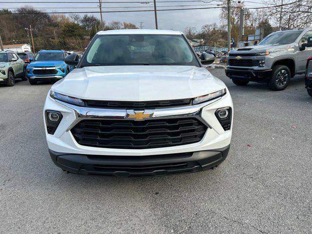 new 2025 Chevrolet TrailBlazer car, priced at $23,675