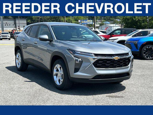new 2025 Chevrolet Trax car, priced at $22,280