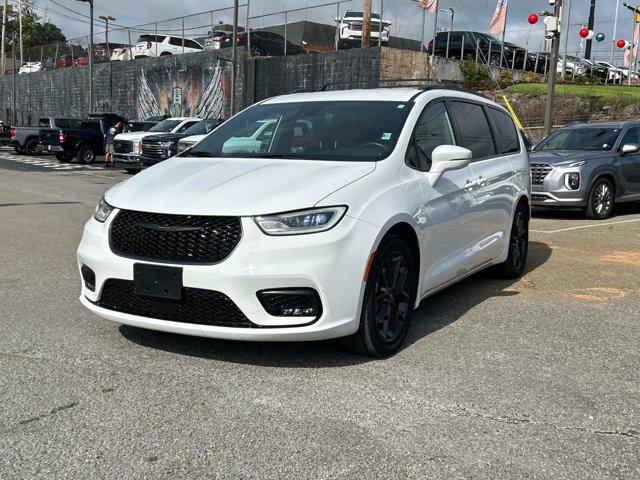 used 2021 Chrysler Pacifica car, priced at $22,995