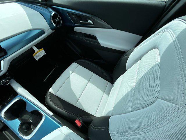 new 2025 Chevrolet Equinox EV car, priced at $39,035