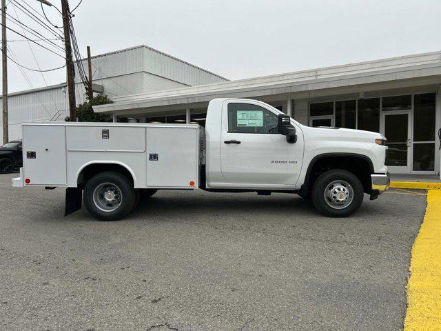 new 2025 Chevrolet Silverado 3500 car, priced at $57,370