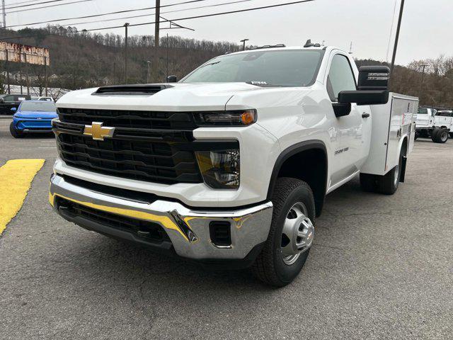 new 2025 Chevrolet Silverado 3500 car, priced at $57,370