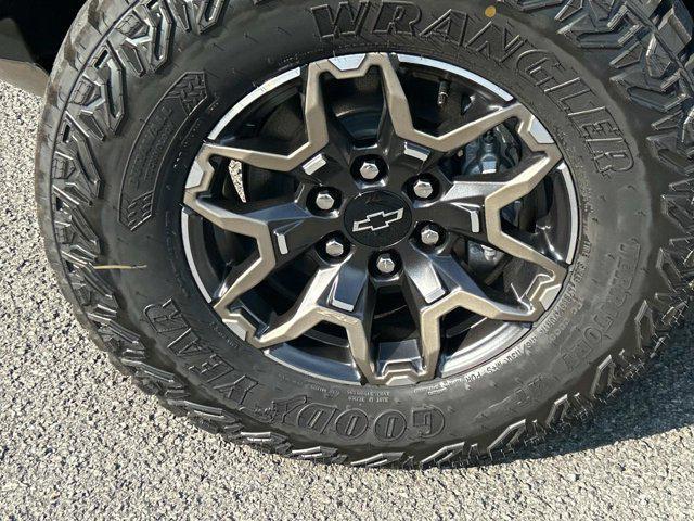 new 2025 Chevrolet Colorado car, priced at $51,669