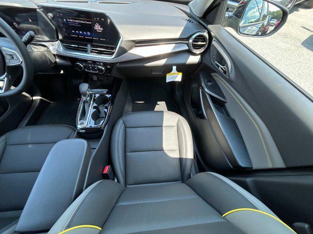 new 2025 Chevrolet Trax car, priced at $25,185