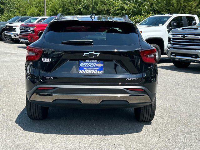 new 2025 Chevrolet Trax car, priced at $25,185